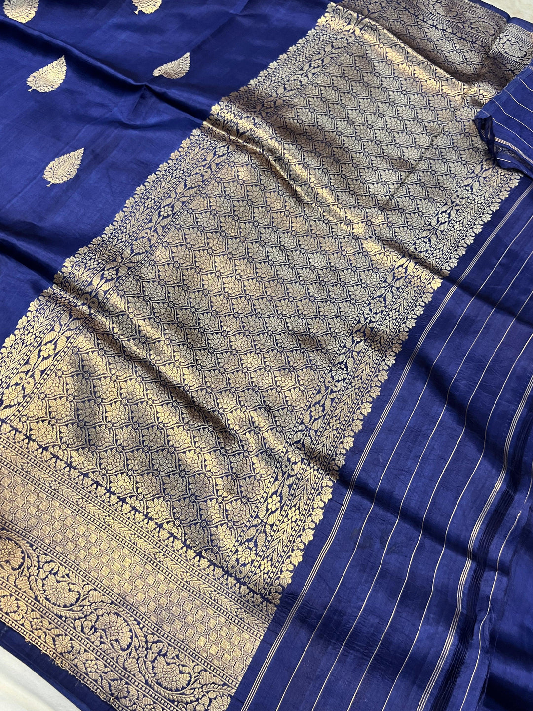 Navy Blue Pure Banarasi Handloom Silk Saree - Aura Benaras