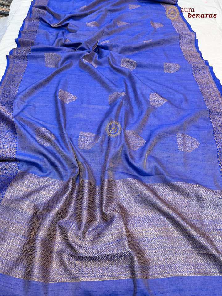 Royal Blue Raw Silk Banarasi Saree – Kadhwa Floral Design