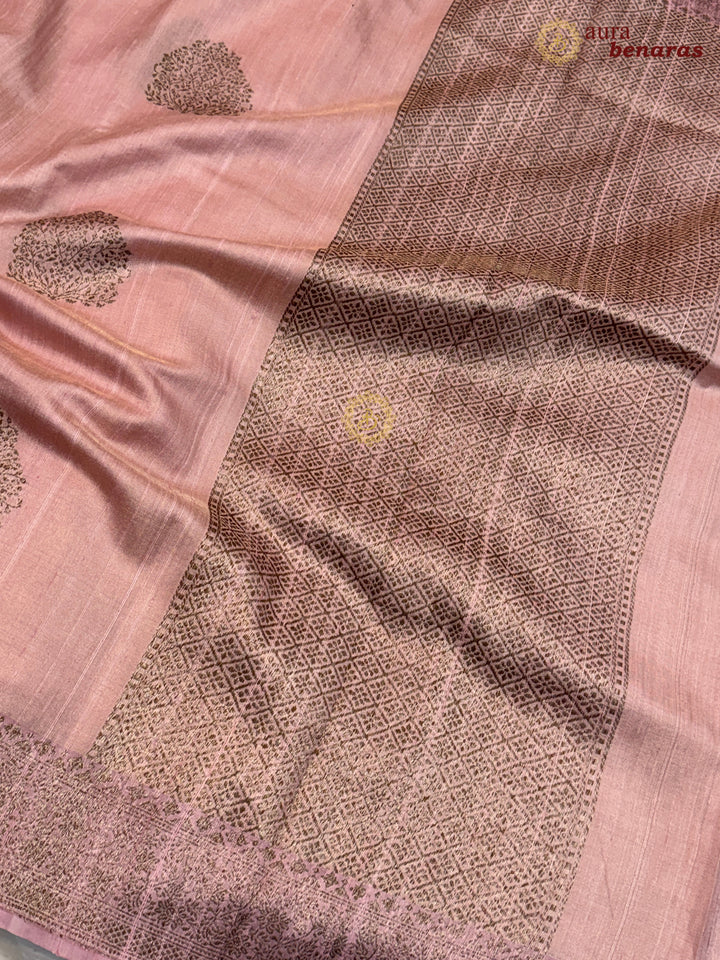 Old Rose Raw Silk Banarasi Saree – Kadhwa Floral Design