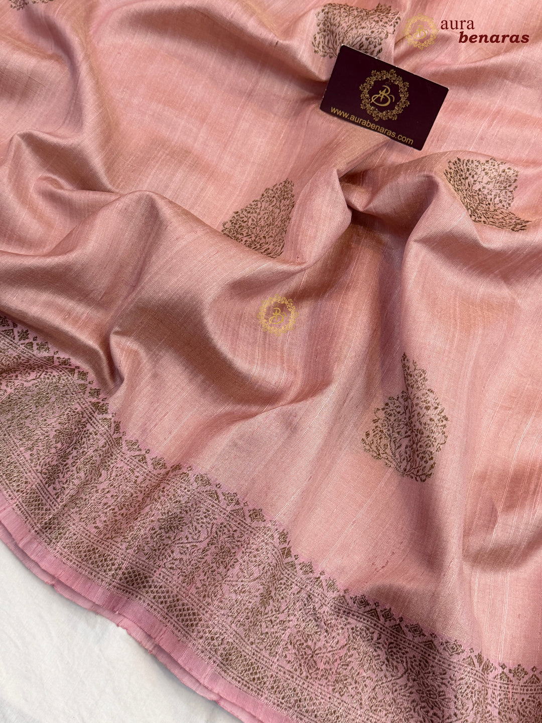Old Rose Raw Silk Banarasi Saree – Kadhwa Floral Design