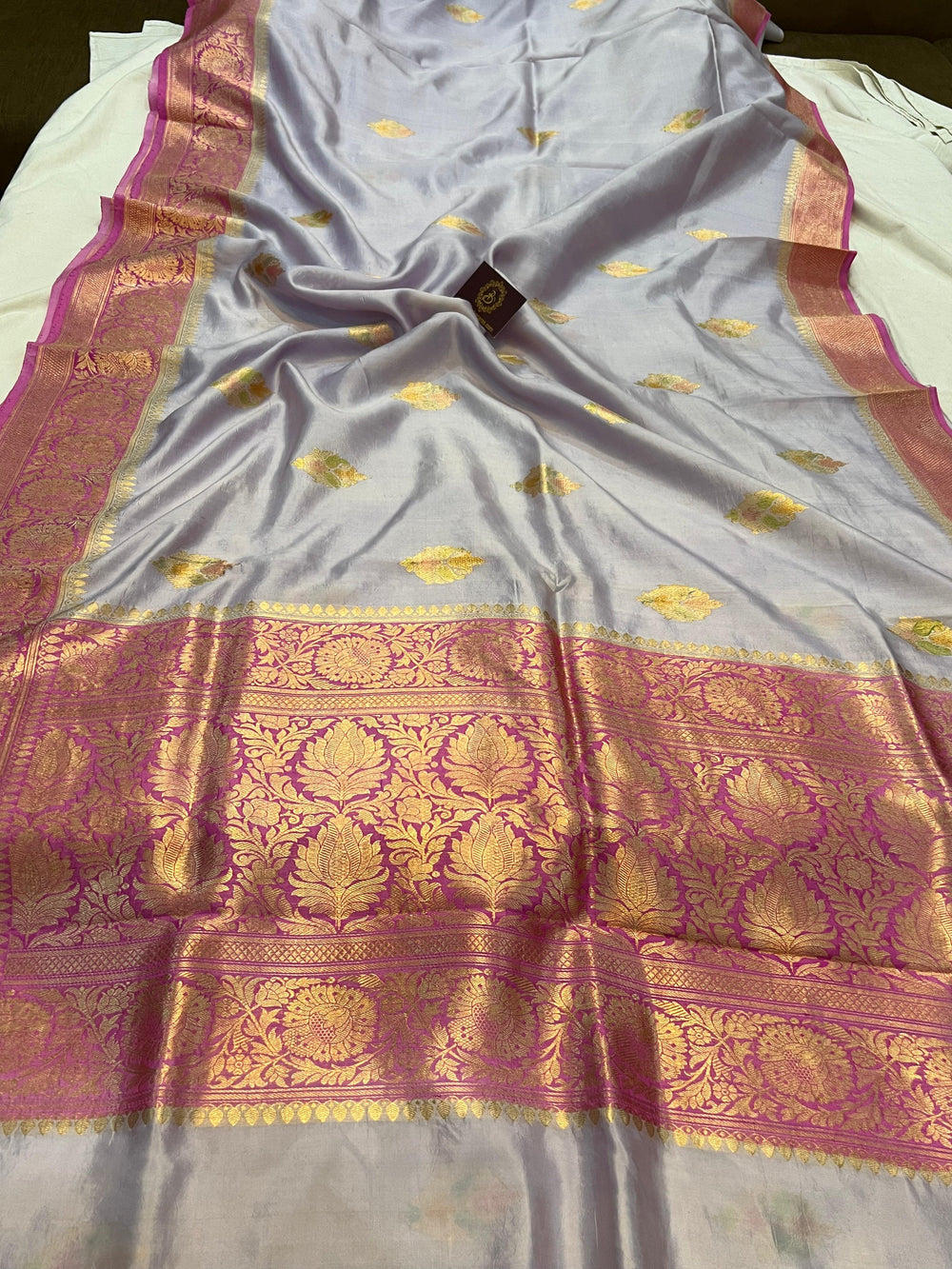 Greyish Lavender Banarasi Handloom Kora Silk Saree - Aura Benaras