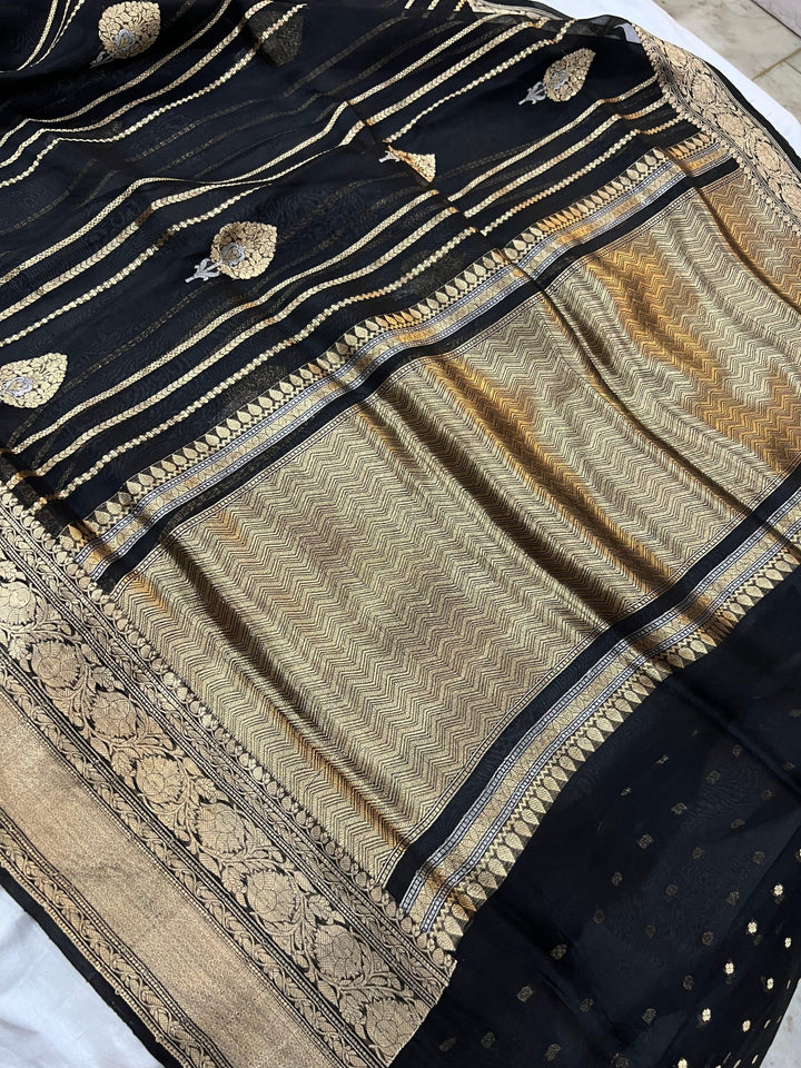 Black Pure Banarasi Handloom Kora Silk Saree - Aura Benaras