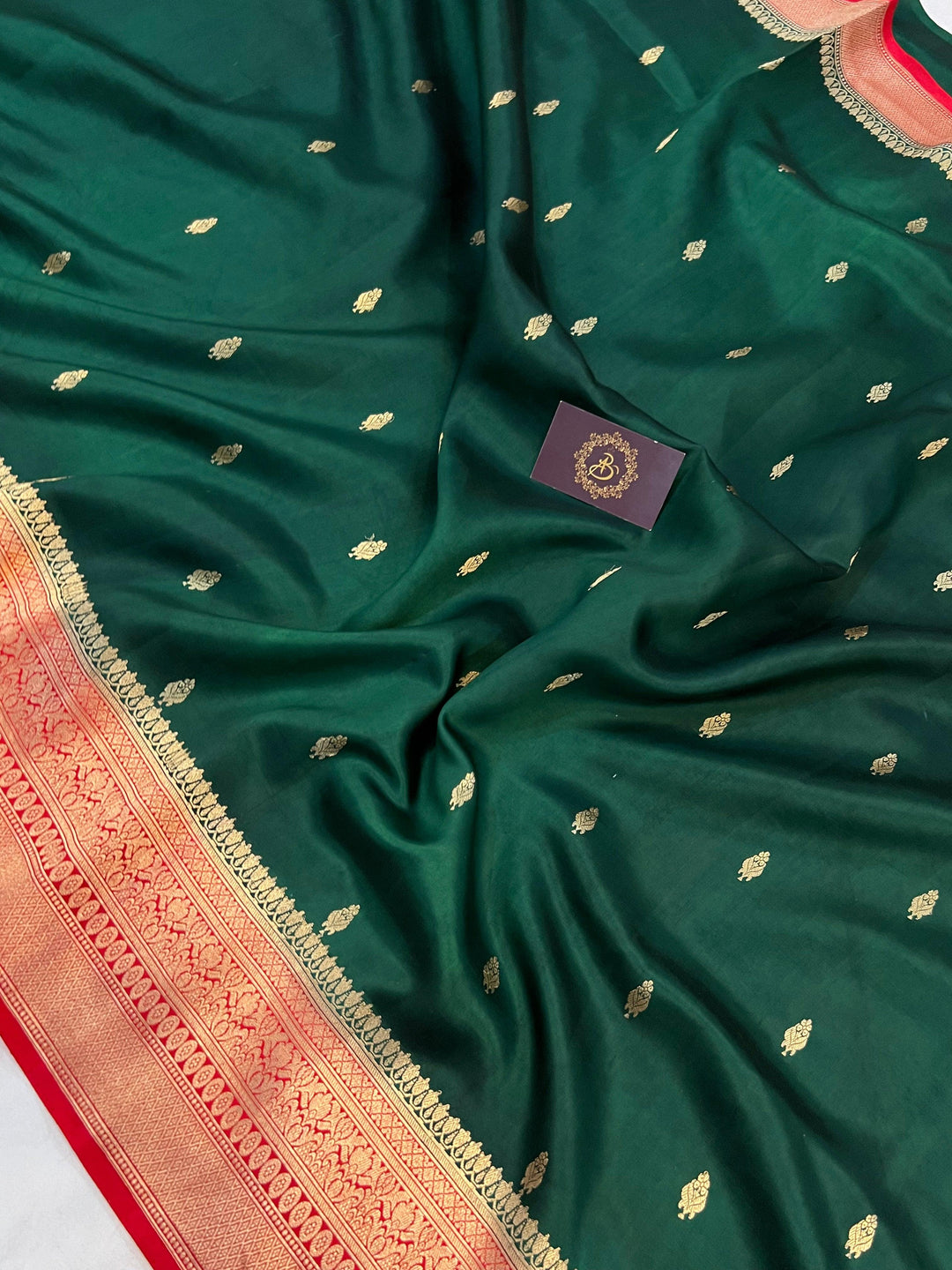 Bottle Green Pure Banarasi Handloom Silk Saree - Aura Benaras