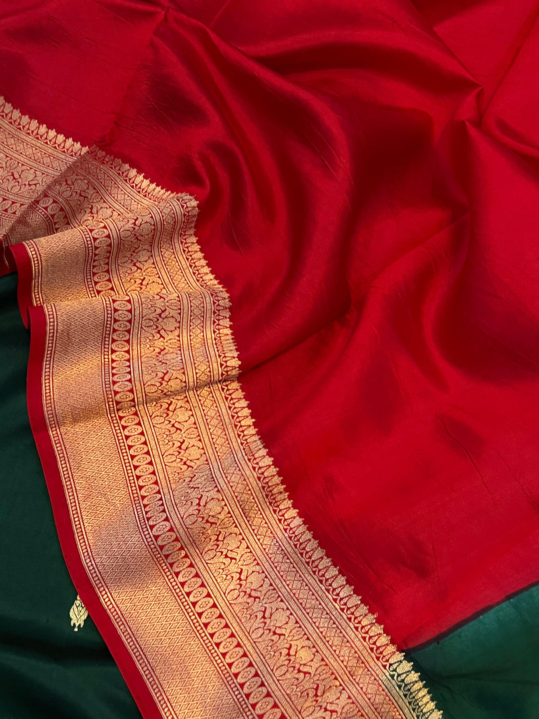 Bottle Green Pure Banarasi Handloom Silk Saree - Aura Benaras