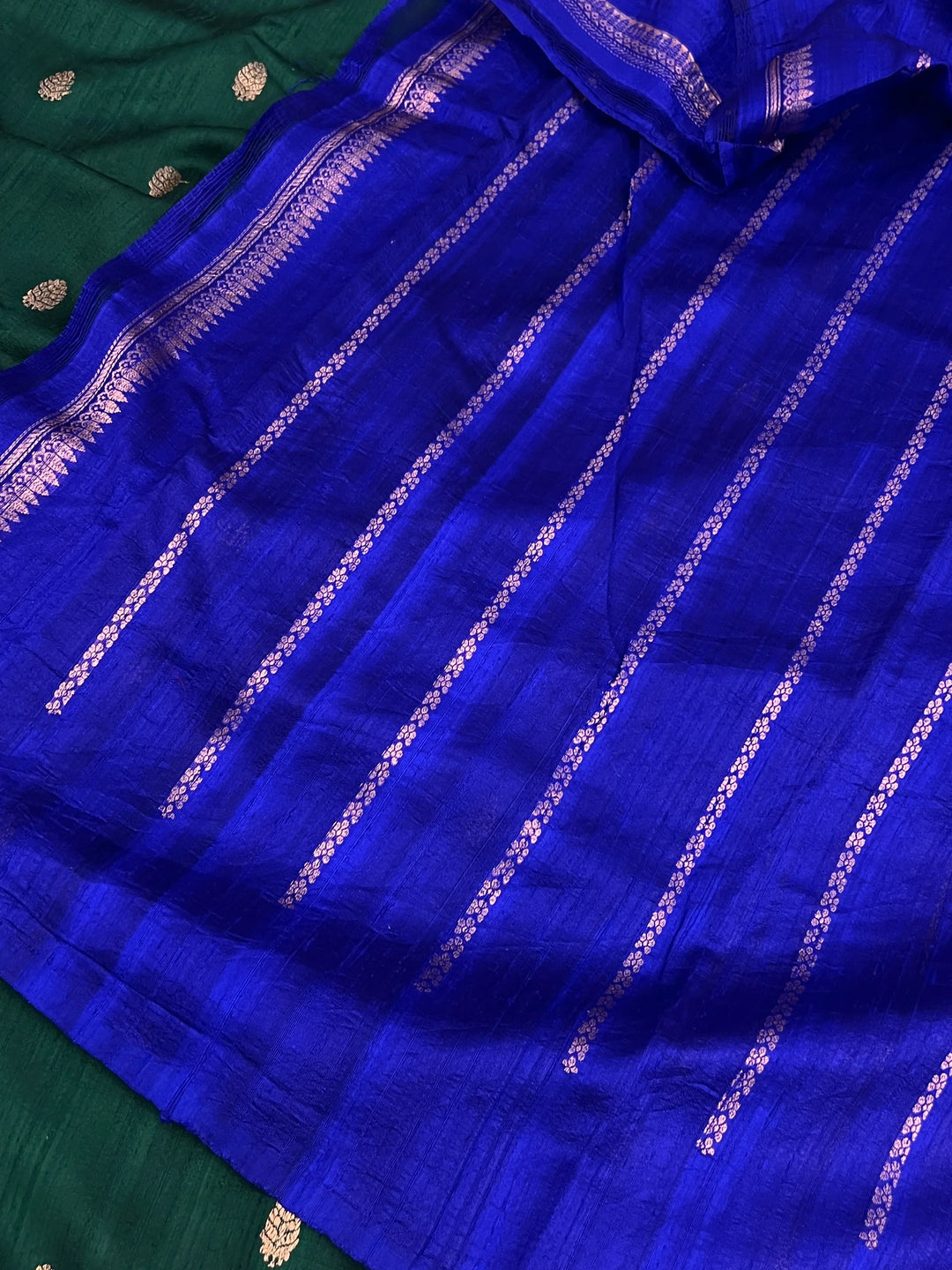 Bottle Green Pure Raw Silk Handloom Banarasi Saree
