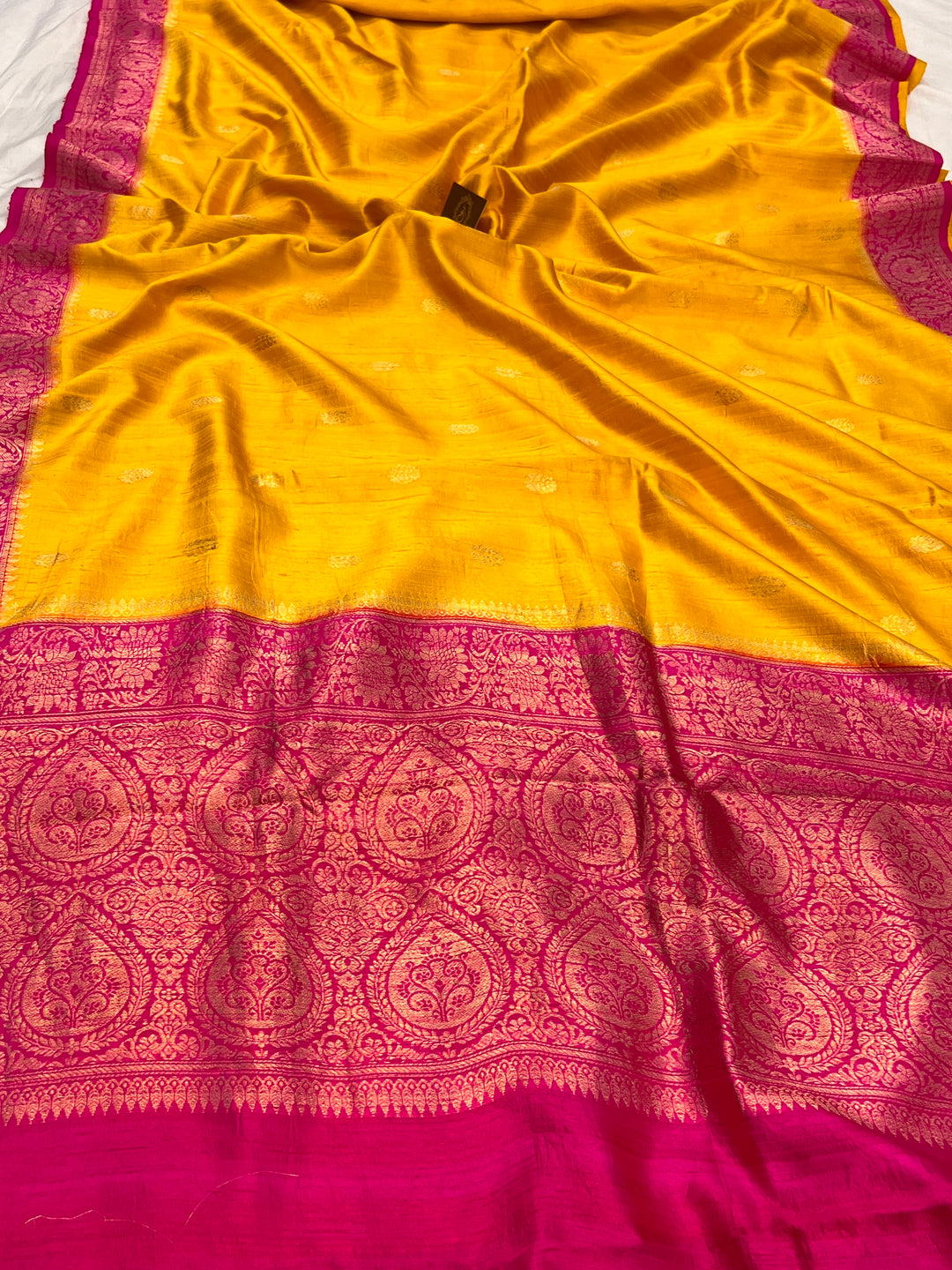 Yellow Pure Raw Silk Handloom Banarasi Saree