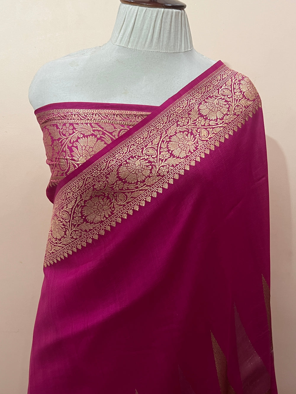 Rani Pink Pure Tussar Silk Handloom Banarasi Saree