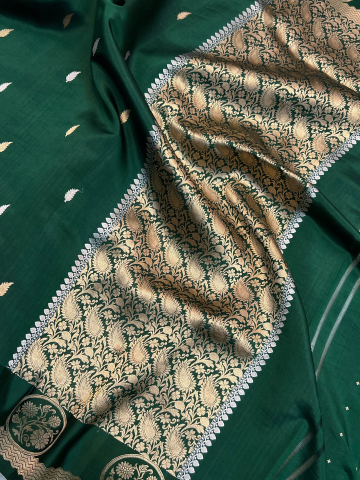 Bottle Green Pure Silk Handloom Banarasi Saree – Kadwa Motifs 