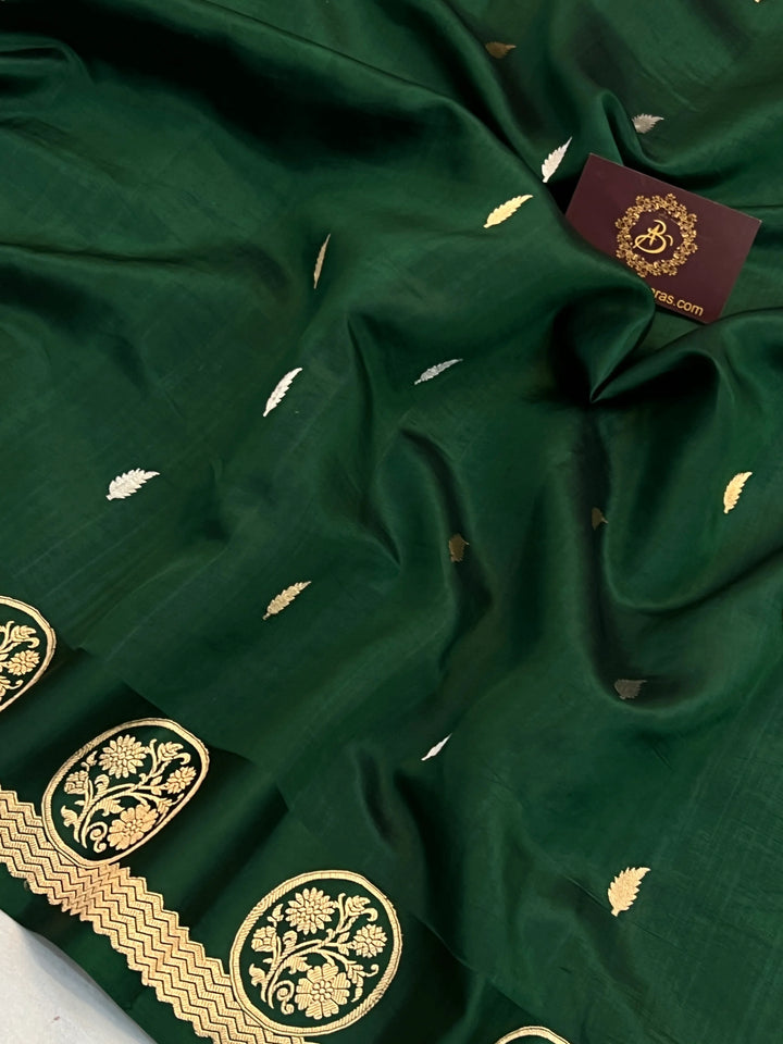 Bottle Green Pure Silk Handloom Banarasi Saree – Kadwa Motifs 