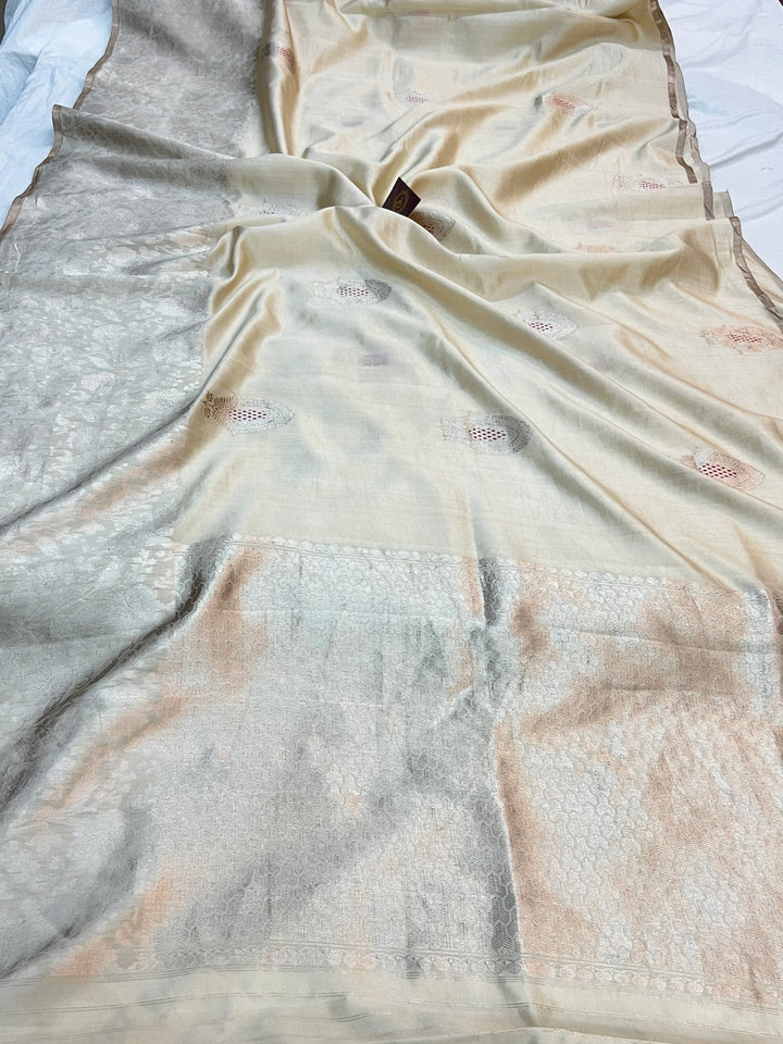 Cream Pure Silk Handloom Banarasi Saree