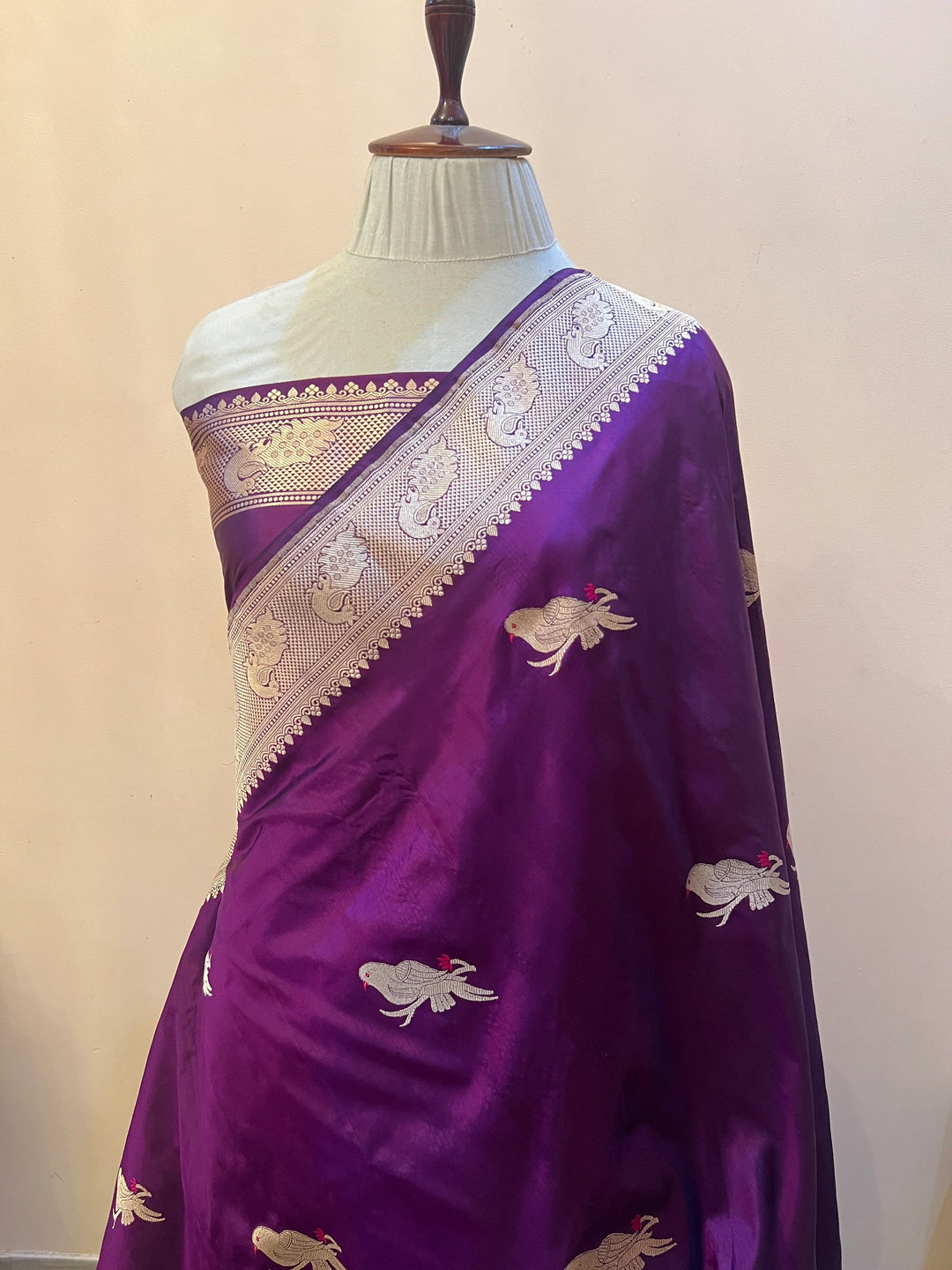 Purple Pure Katan Silk Handloom Banarasi Saree – Aura Benaras