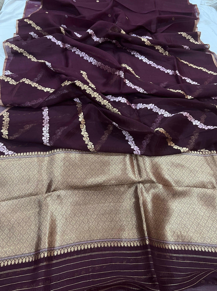 Garnet Banarasi Handloom Kora Silk Saree - Aura Benaras