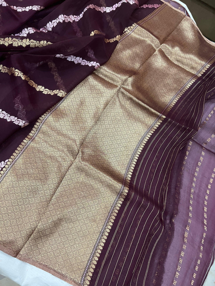 Garnet Banarasi Handloom Kora Silk Saree - Aura Benaras