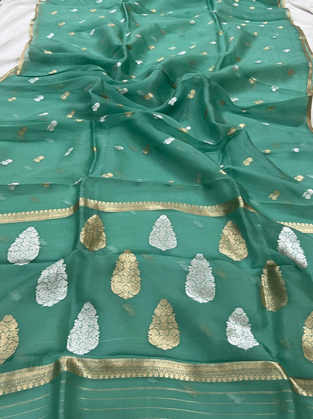 Sea Green Banarasi Handloom Kora Silk Saree - Aura Benaras