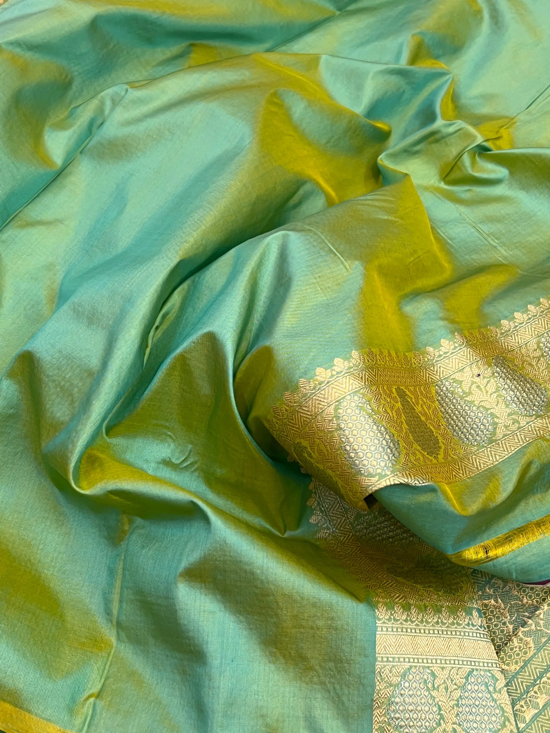 Sea Green Pure Katan silk Handloom Banarasi Saree