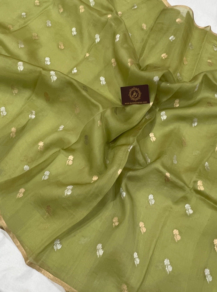 Mehendi Green Banarasi Handloom Kora Silk Saree - Aura Benaras