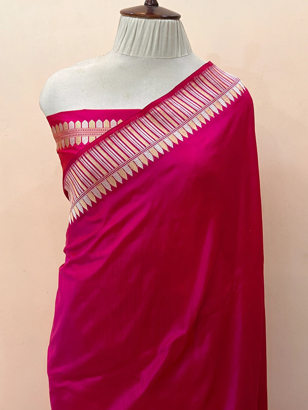 Hot Pink Banarasi Handloom Katan Silk Saree - Aura Benaras