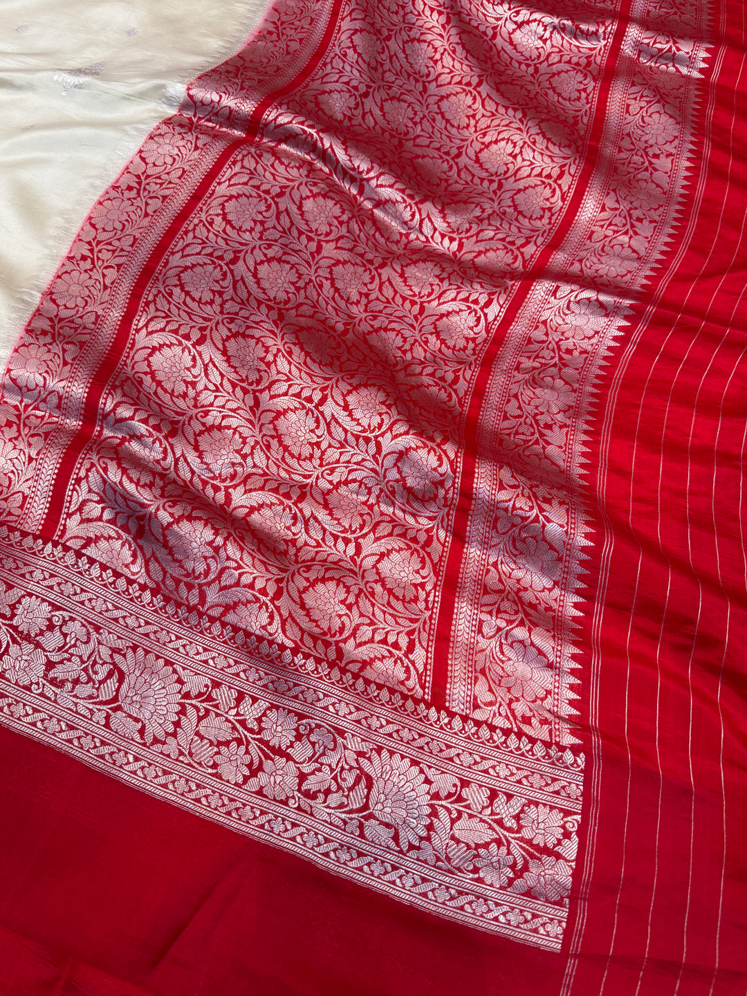 Cream Pure Silk Handloom Banarasi Saree