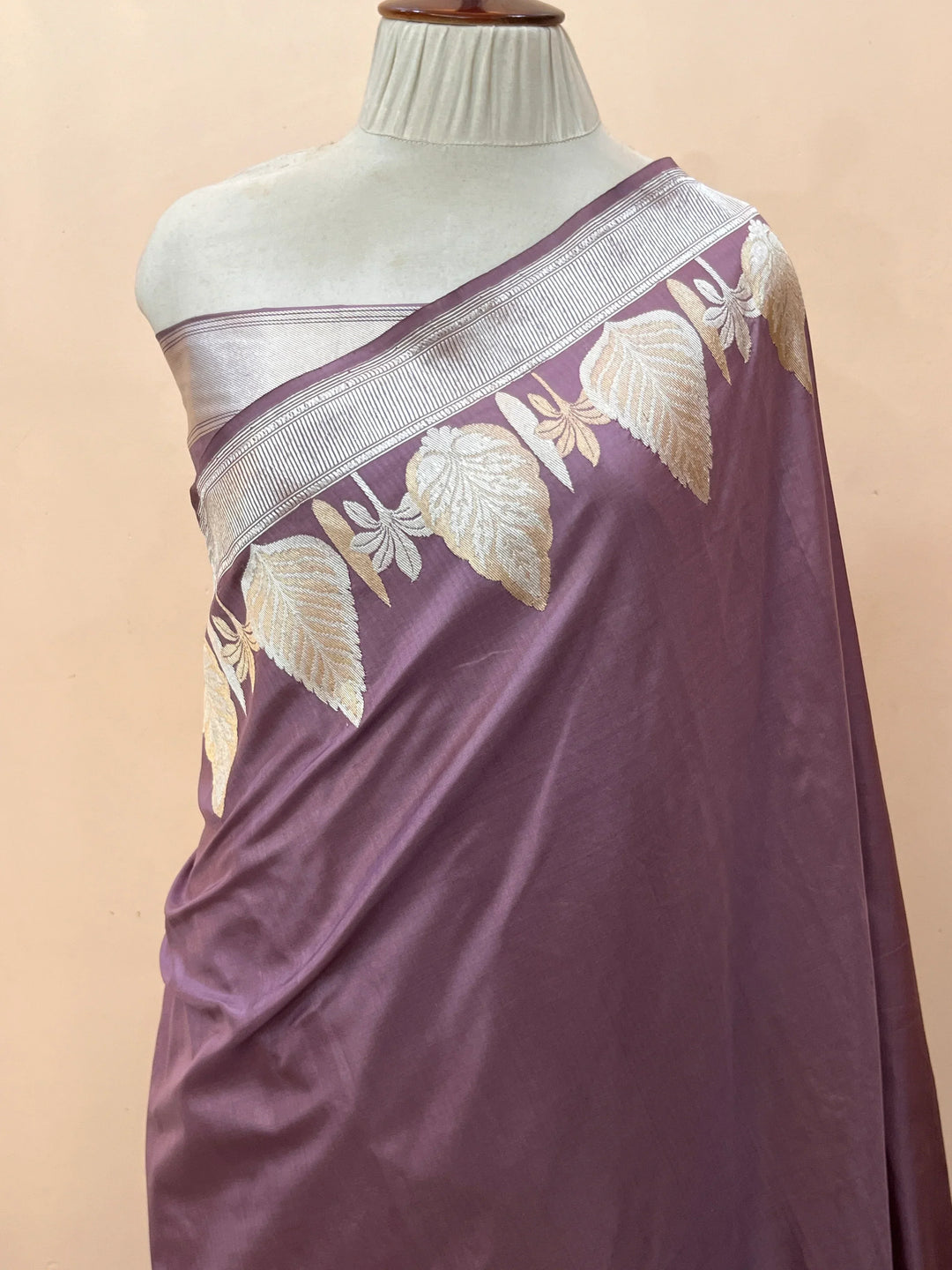 Dusty lavender Banarasi Handloom Katan Silk Saree 