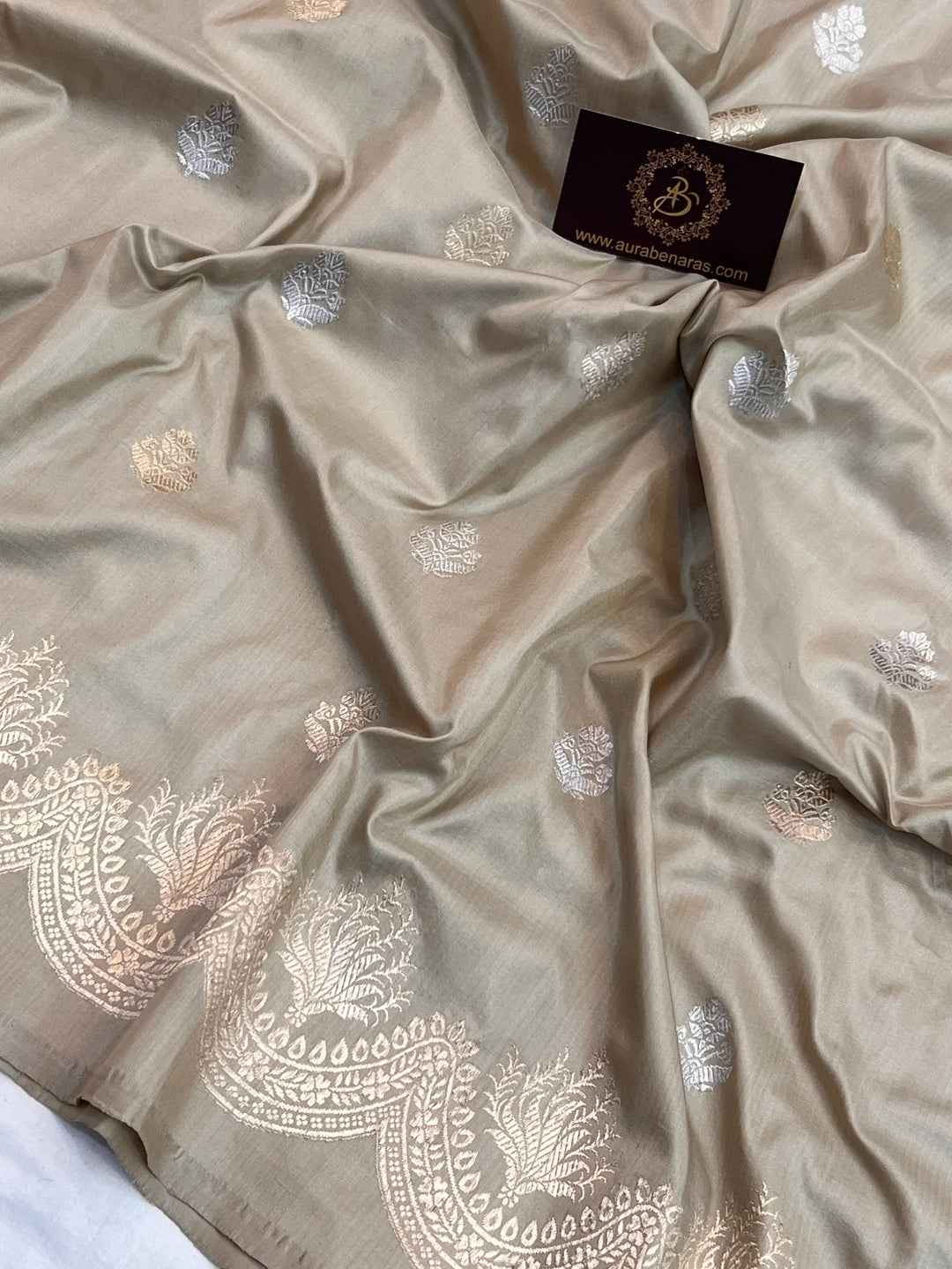 Katan Silk Banarasi Saree Kadhwa Sona Rupa Scallop Border