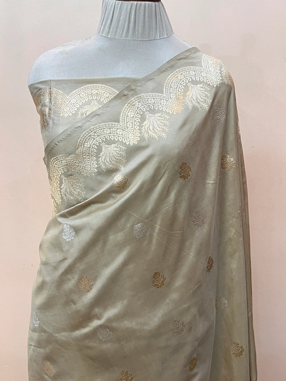 Katan Silk Banarasi Saree Kadhwa Sona Rupa Scallop Border