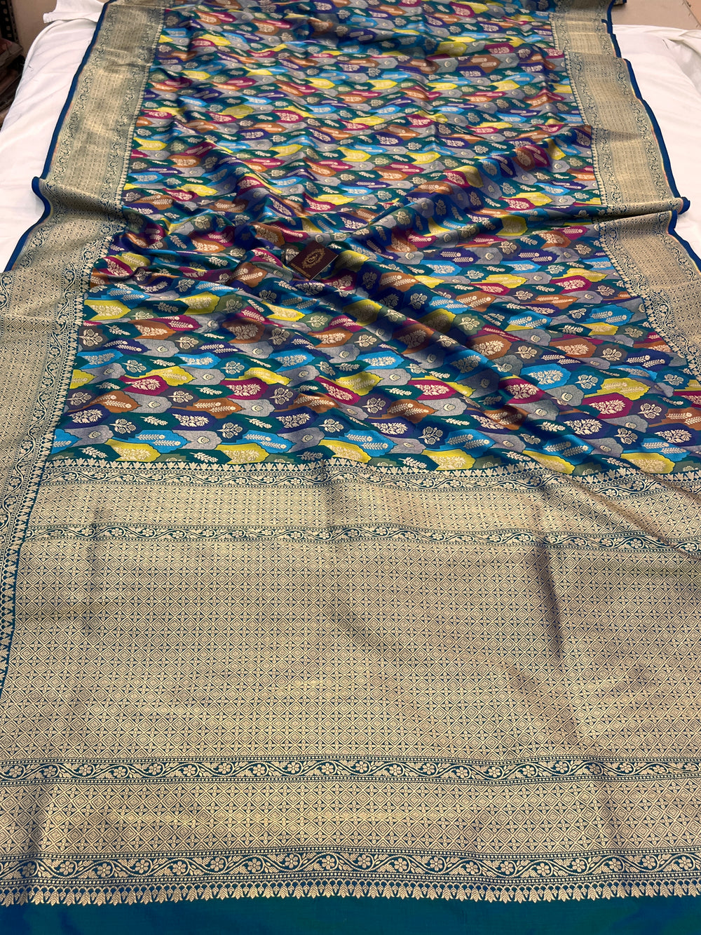 Buy Peacock Shade Rangkaat Banarasi Katan Silk Saree 