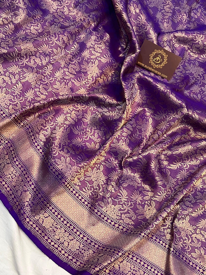 Detailed floral brocade pattern on pure Katan silk handloom Banarasi saree