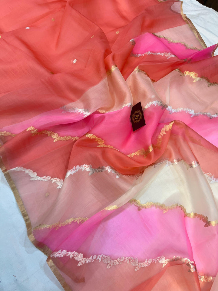 Off White Banarasi Handloom Kora Silk Saree - Aura Benaras