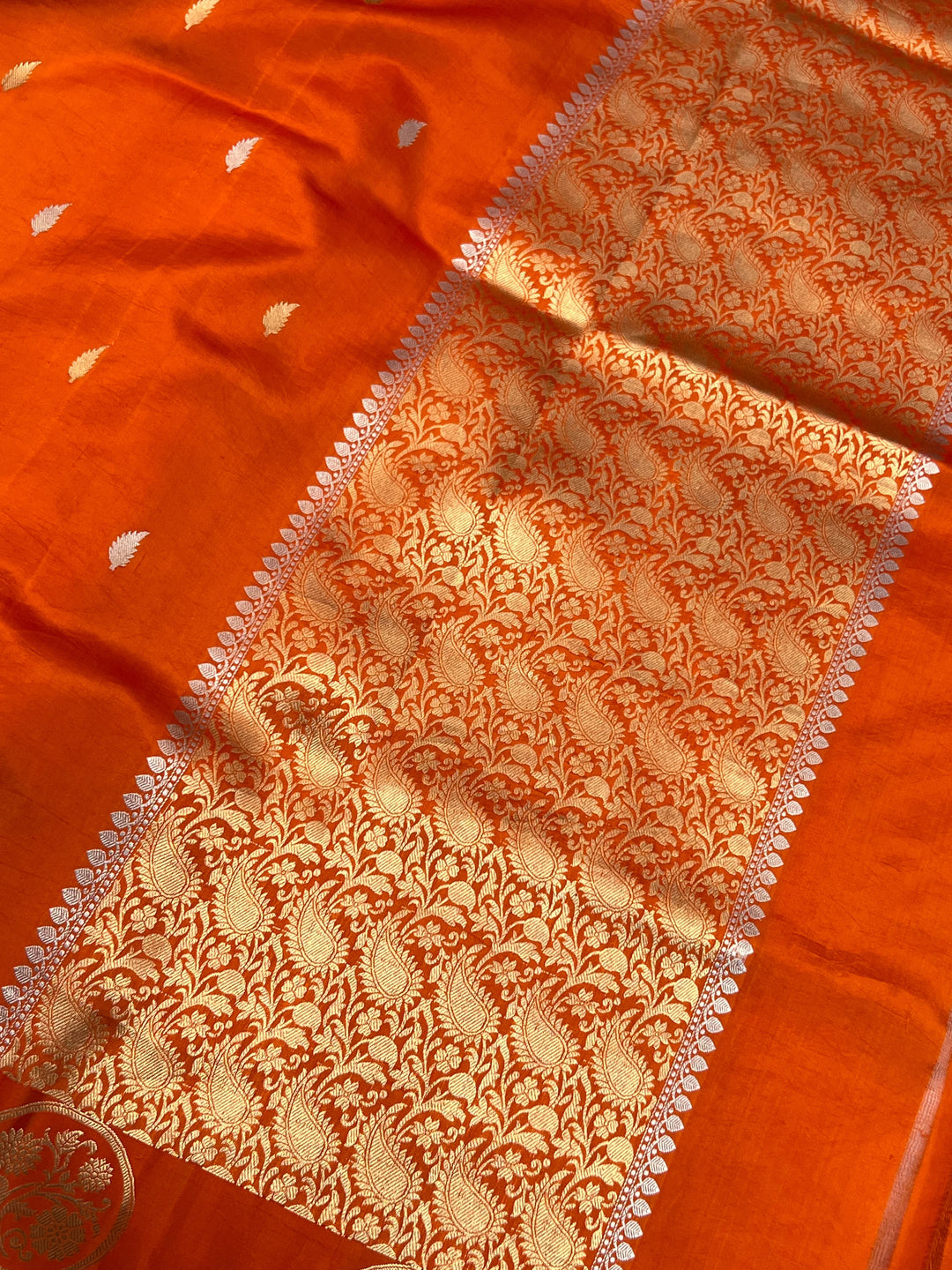 Orange Pure Silk Handloom Banarasi Saree – Kadwa Motifs 