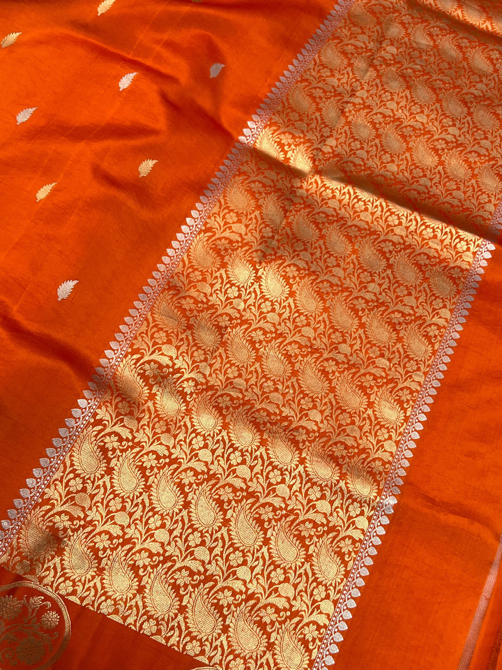 Orange Pure Silk Handloom Banarasi Saree – Kadwa Motifs 