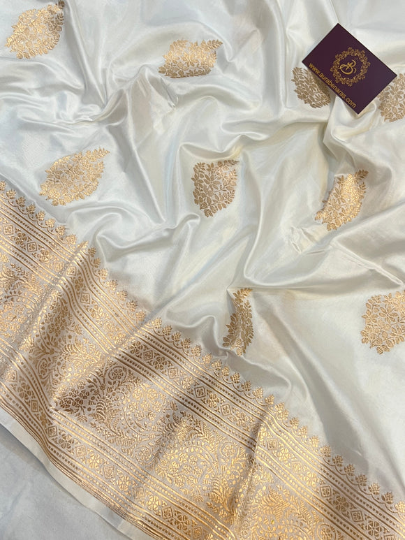 White Kadwa Banarasi Handloom Pure Katan Silk Saree - Aura Benaras
