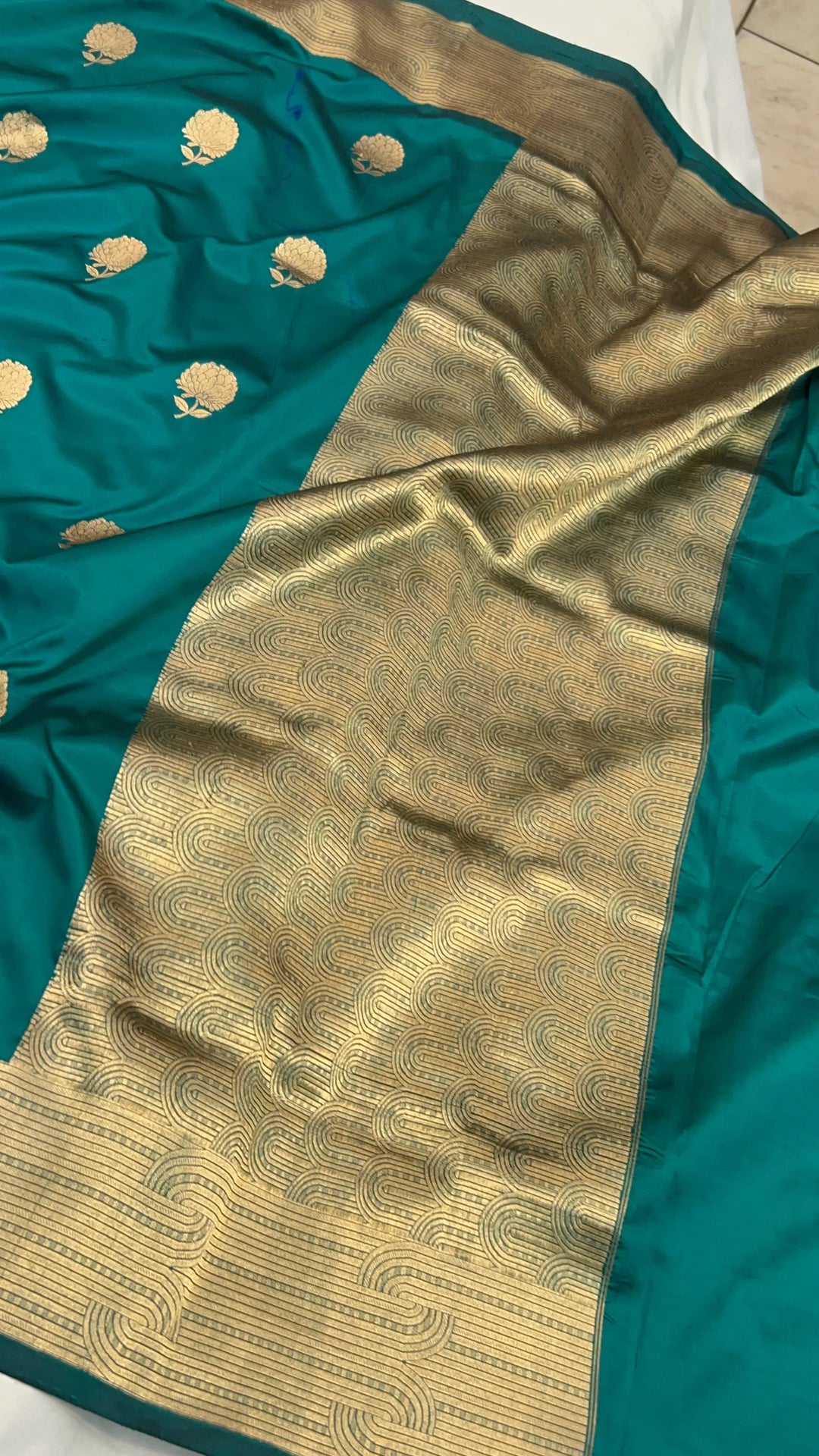 Rama Green Pure Katan Silk Handloom Banarasi Saree