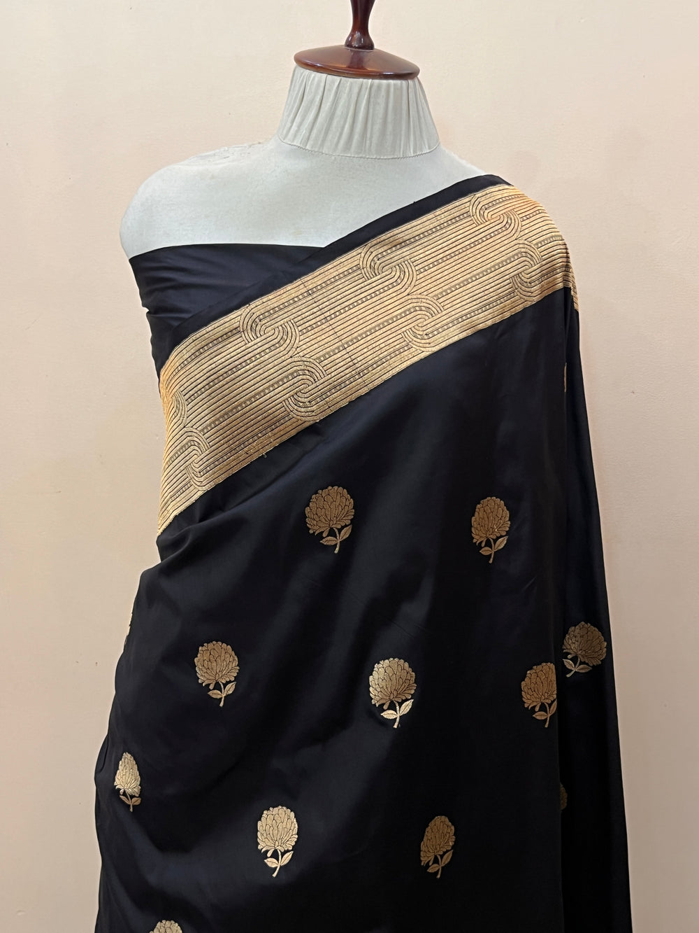 Black Pure Katan Silk Handloom Banarasi Saree