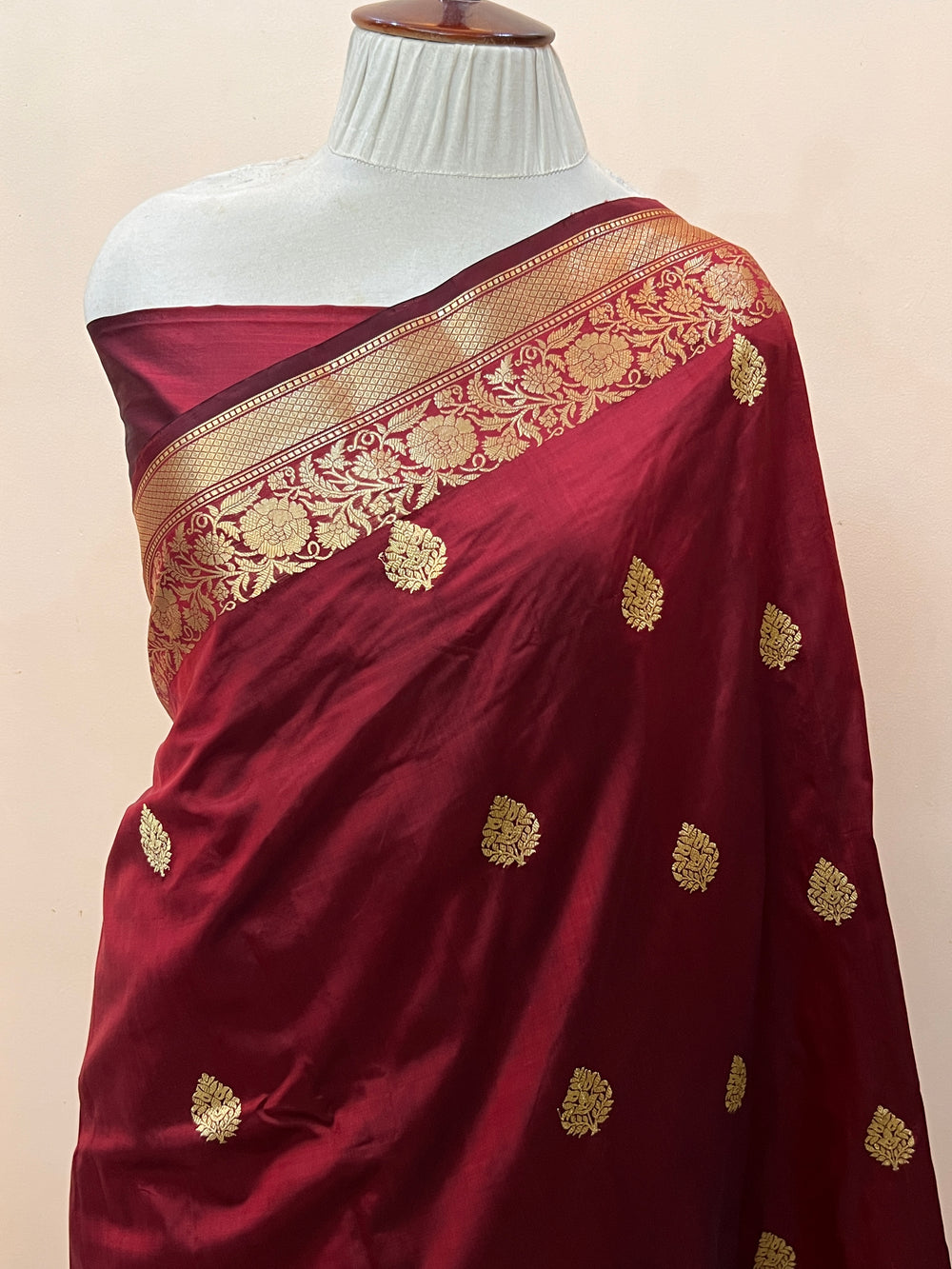 Maroon Pure Katan Silk Handloom Banarasi Saree