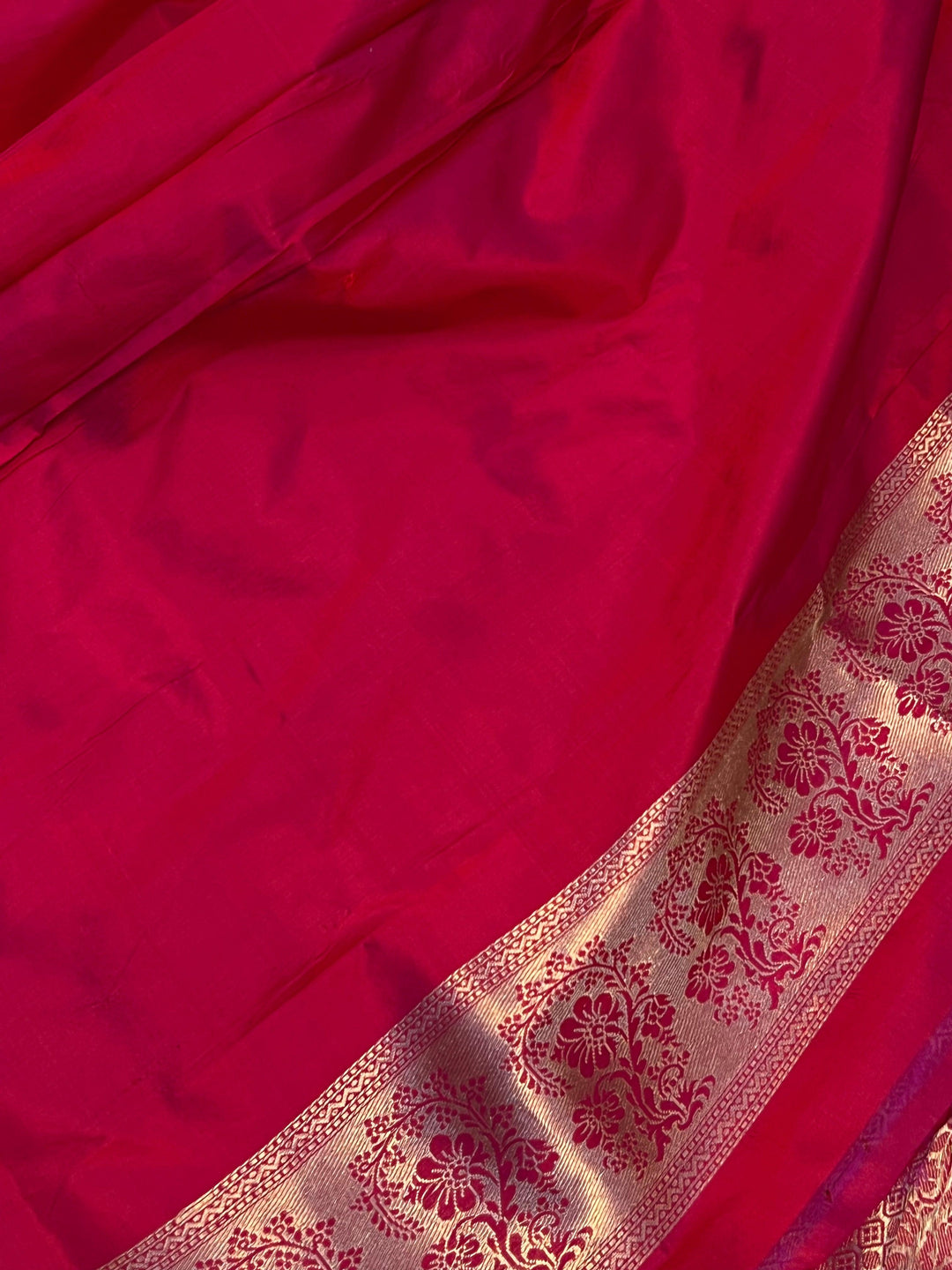 Plain blouse piece included with the pure Katan silk Banarasi saree to complement the meenakari brocade work
