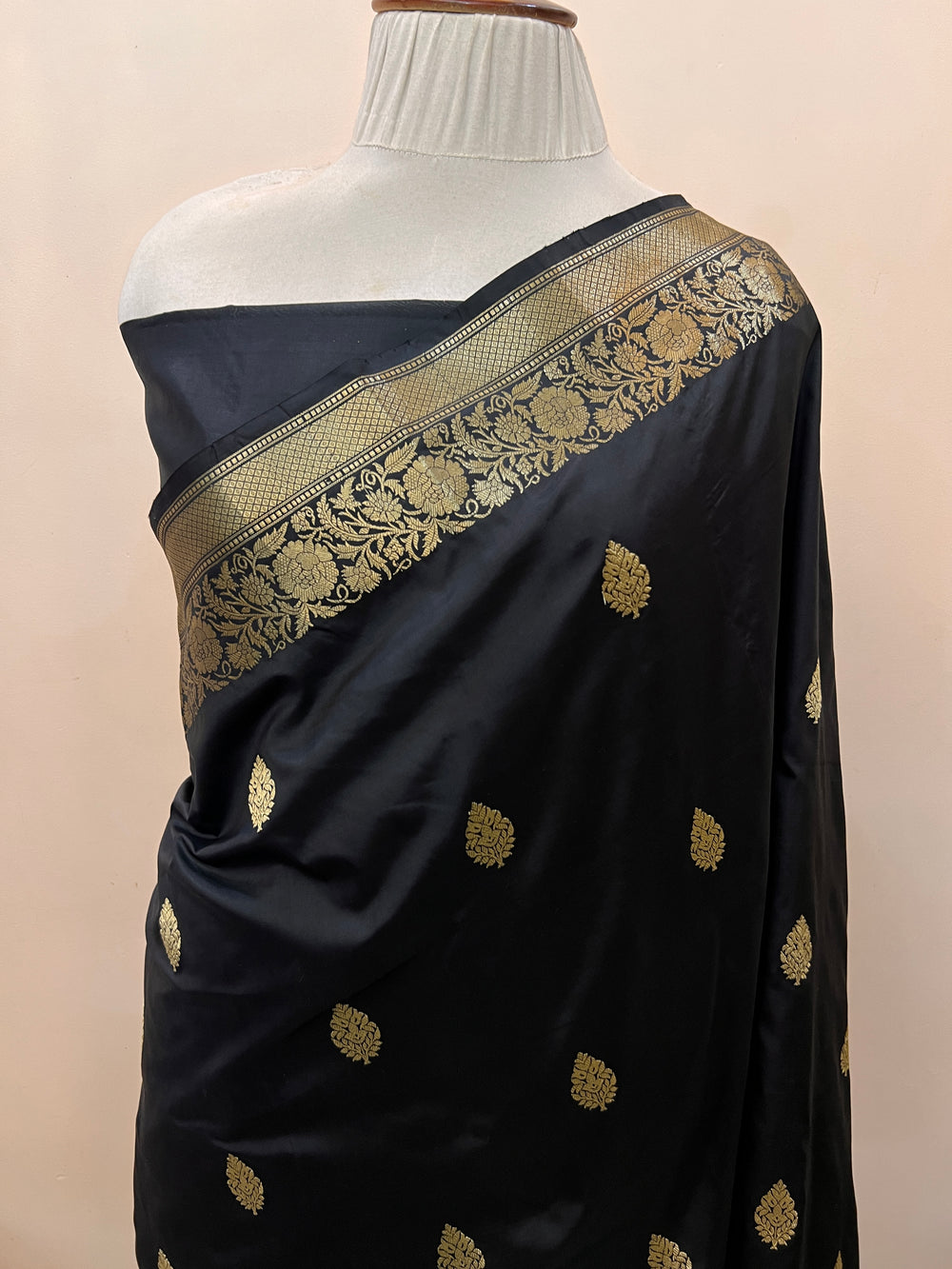 Black Pure Katan Silk Handloom Banarasi Saree