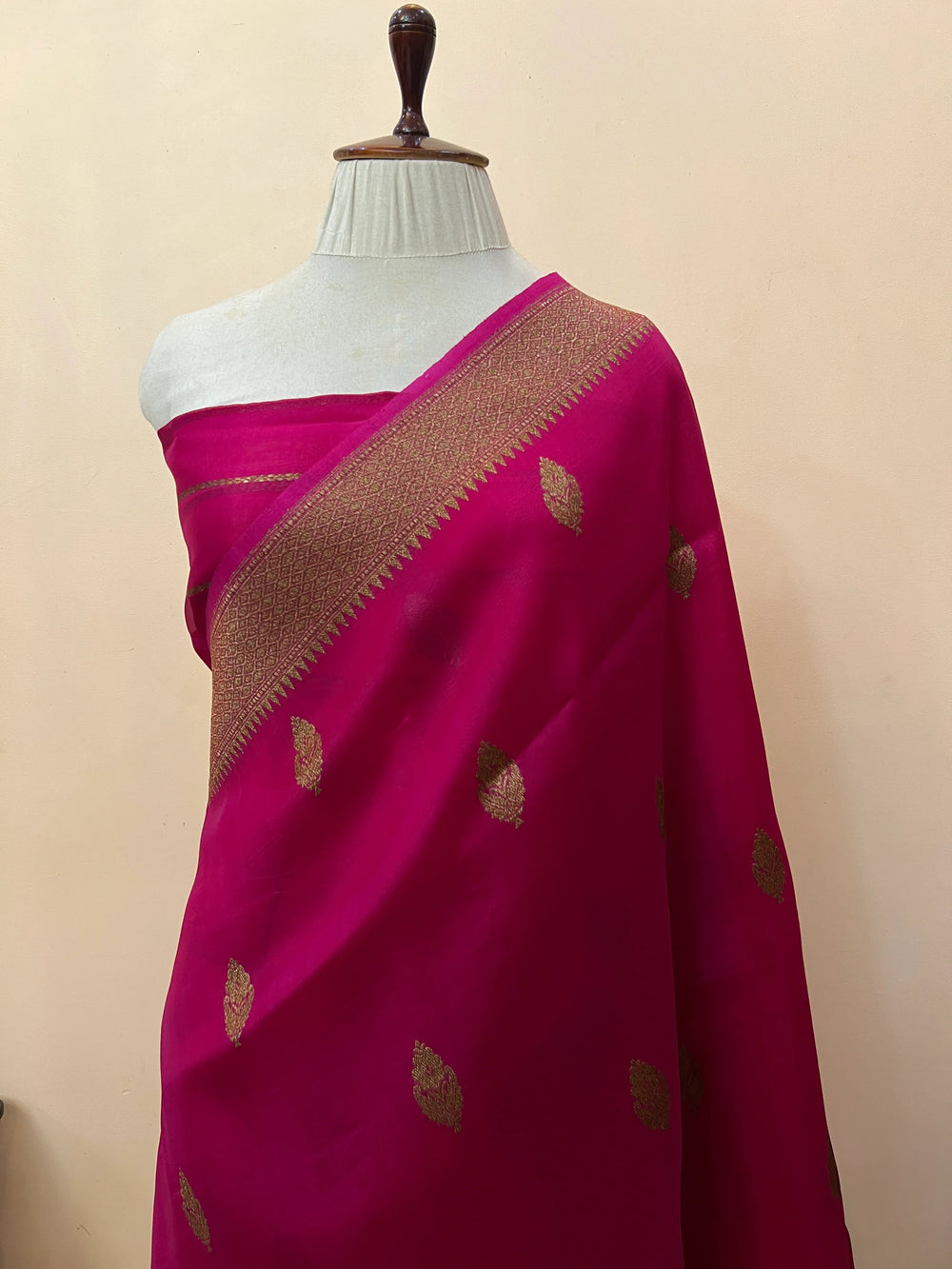 Rani Pink Pure Kora Silk Handloom Banarasi Saree