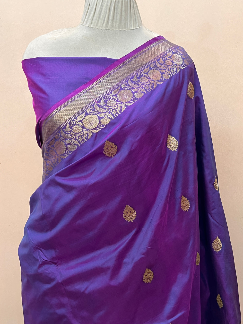 Lavender Pure Katan Silk Handloom Banarasi Saree