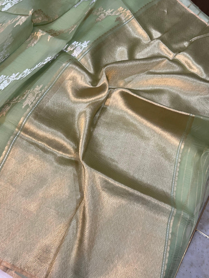 Pastel Olive Green Banarasi Handloom Kora Silk Saree - Aura Benaras