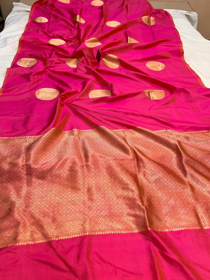 Orangesh pink Pure Katan Silk Handloom Banarasi Saree