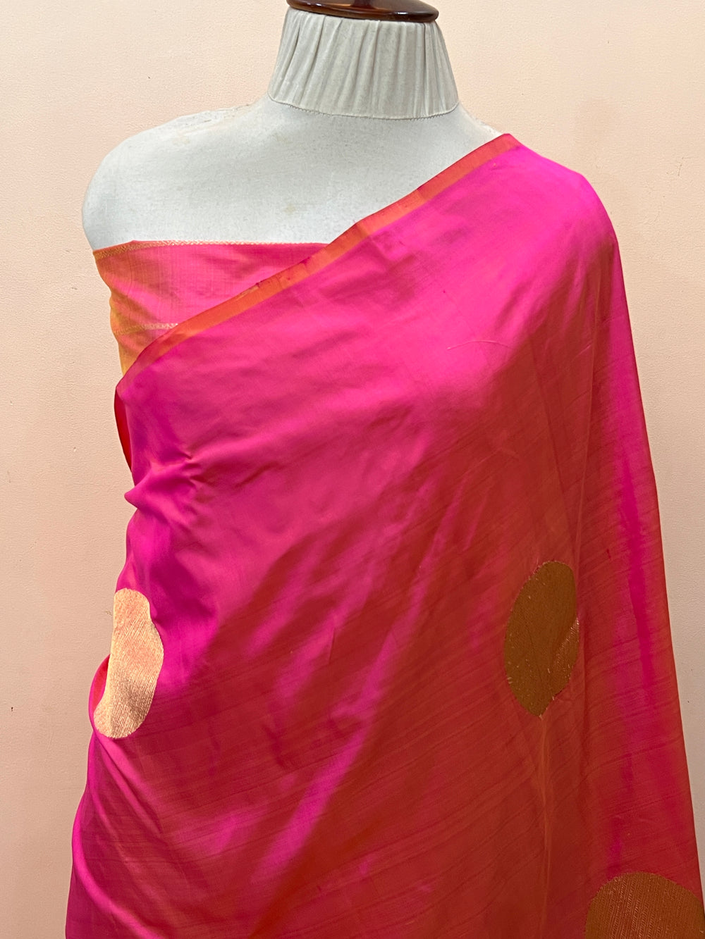 Orangesh pink Pure Katan Silk Handloom Banarasi Saree