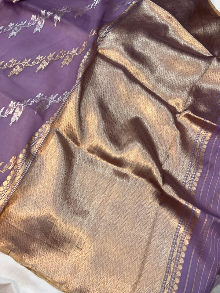 Dusky Lavender Banarasi Handloom Kora Silk Saree - Aura Benaras