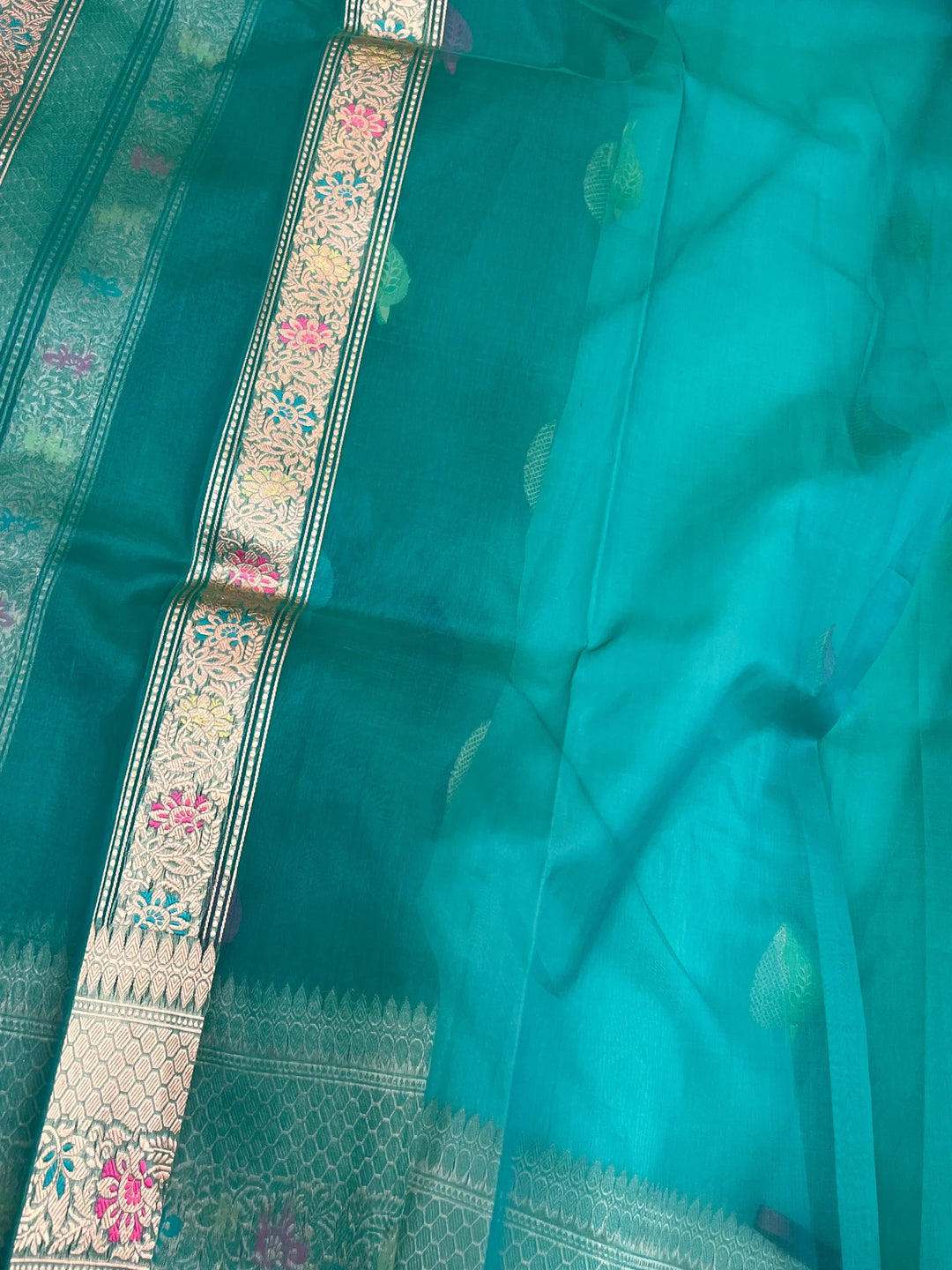 Sea Green Banarasi Handloom Kora Silk Saree - Aura Benaras