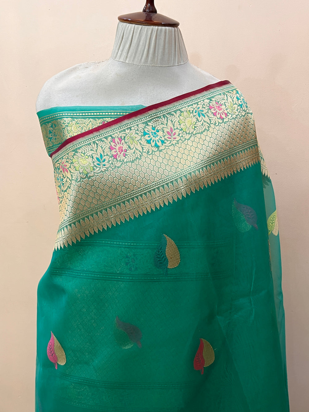 Sea Green Banarasi Handloom Kora Silk Saree - Aura Benaras