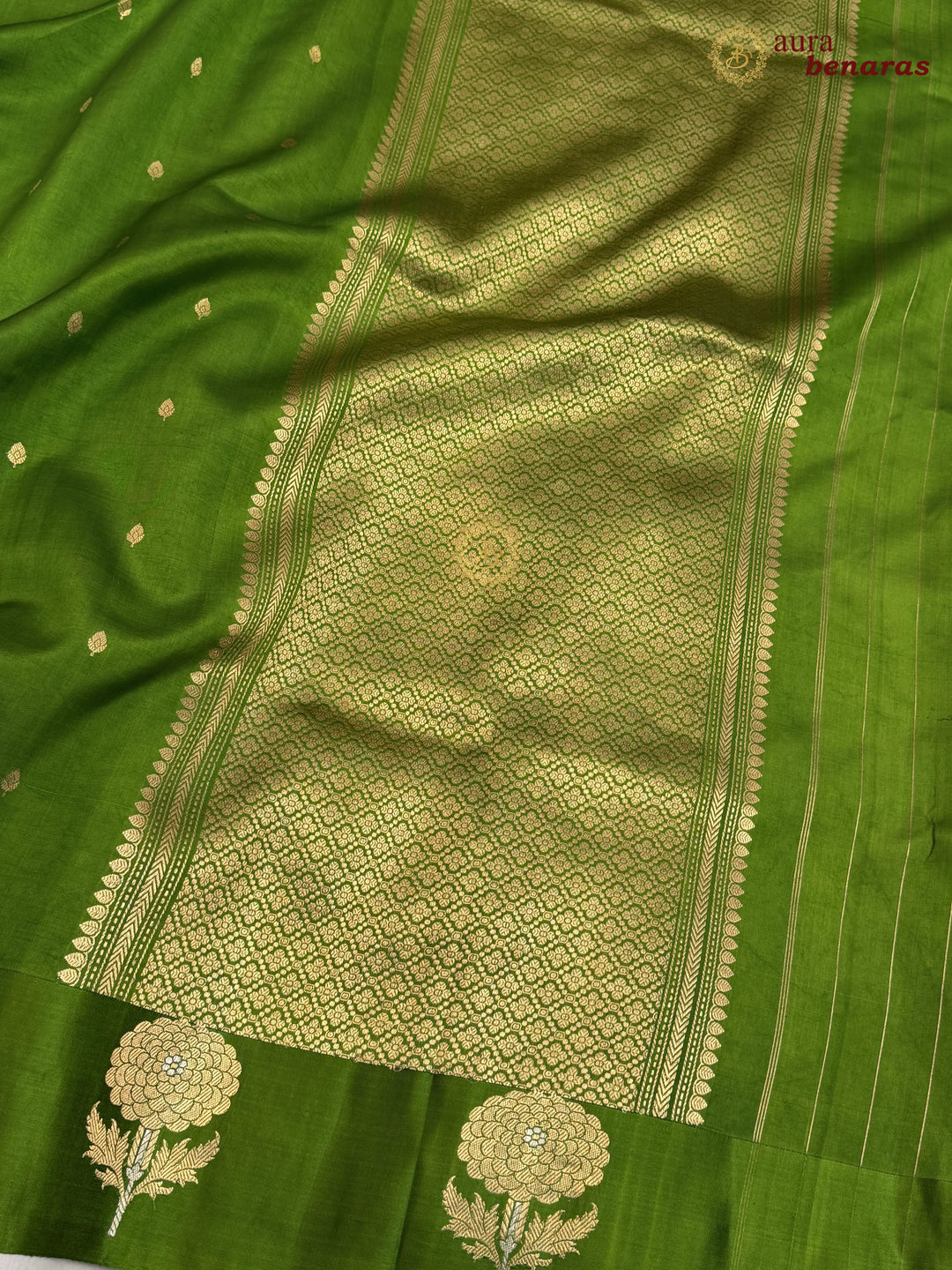 Mehandi Green Pure Banarasi Handloom Silk Saree - Aura Benaras