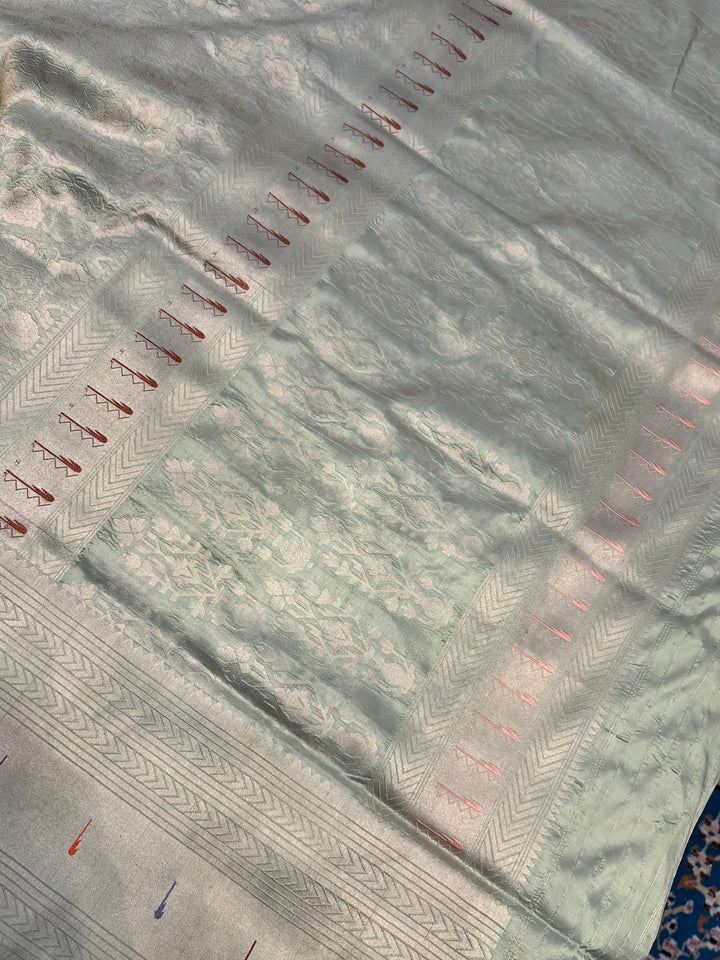 Pastel Pista Green Banarasi Handloom Katan Silk Saree - Aura Benaras