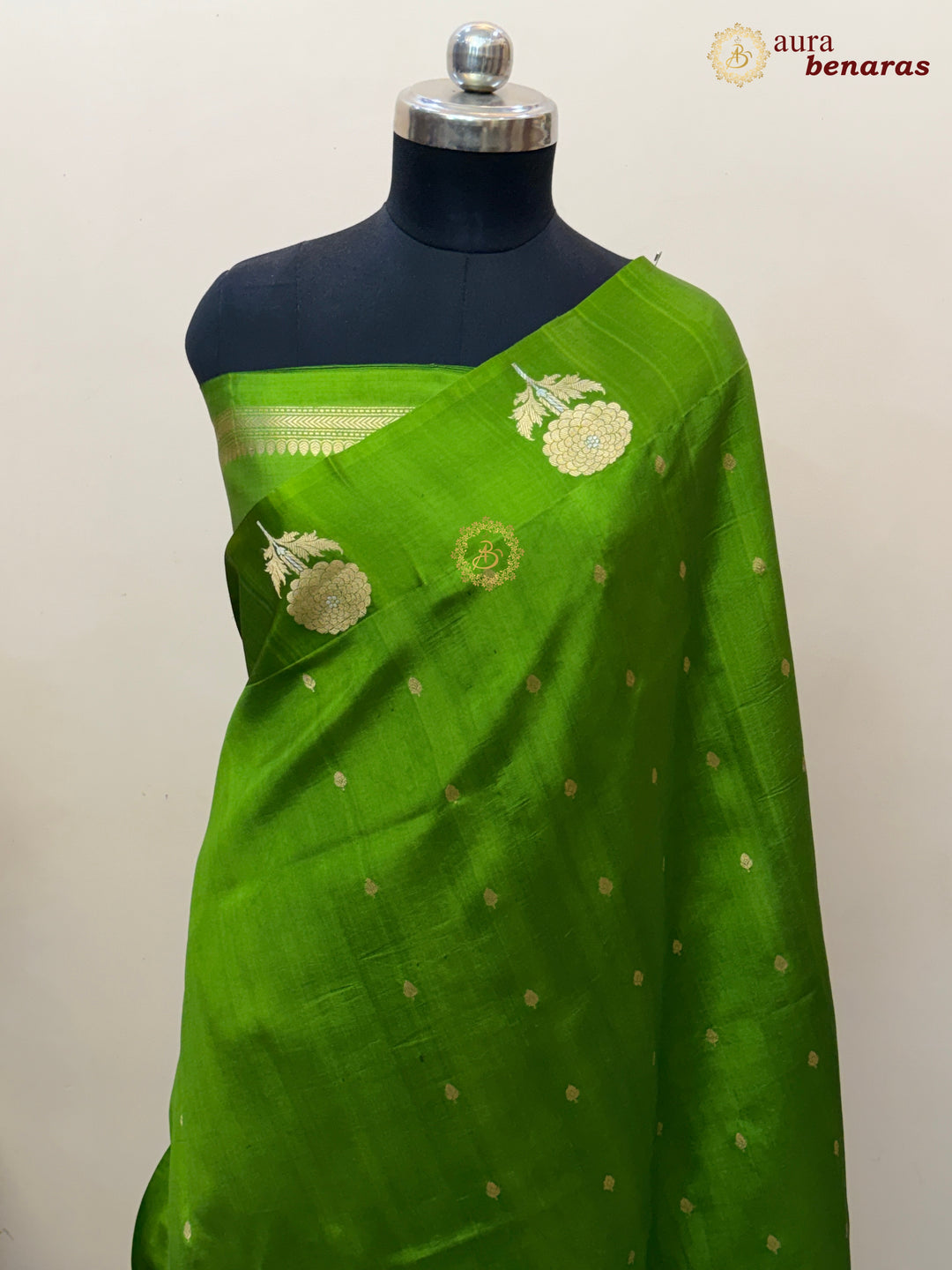 Mehandi Green Pure Banarasi Handloom Silk Saree - Aura Benaras