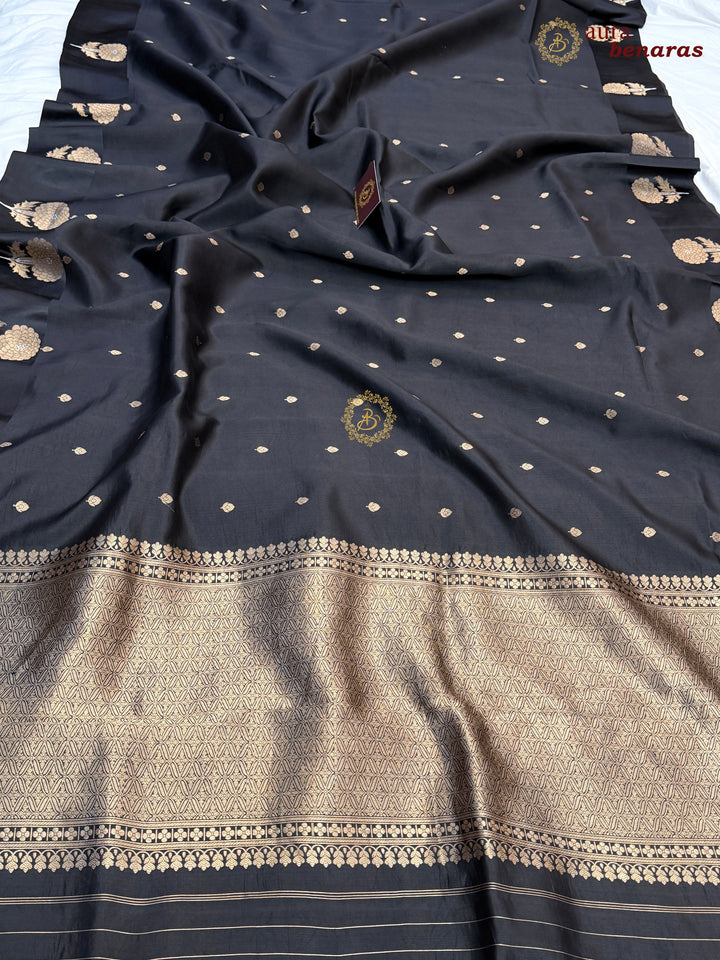 Black Pure Banarasi Handloom Silk Saree - Aura Benaras