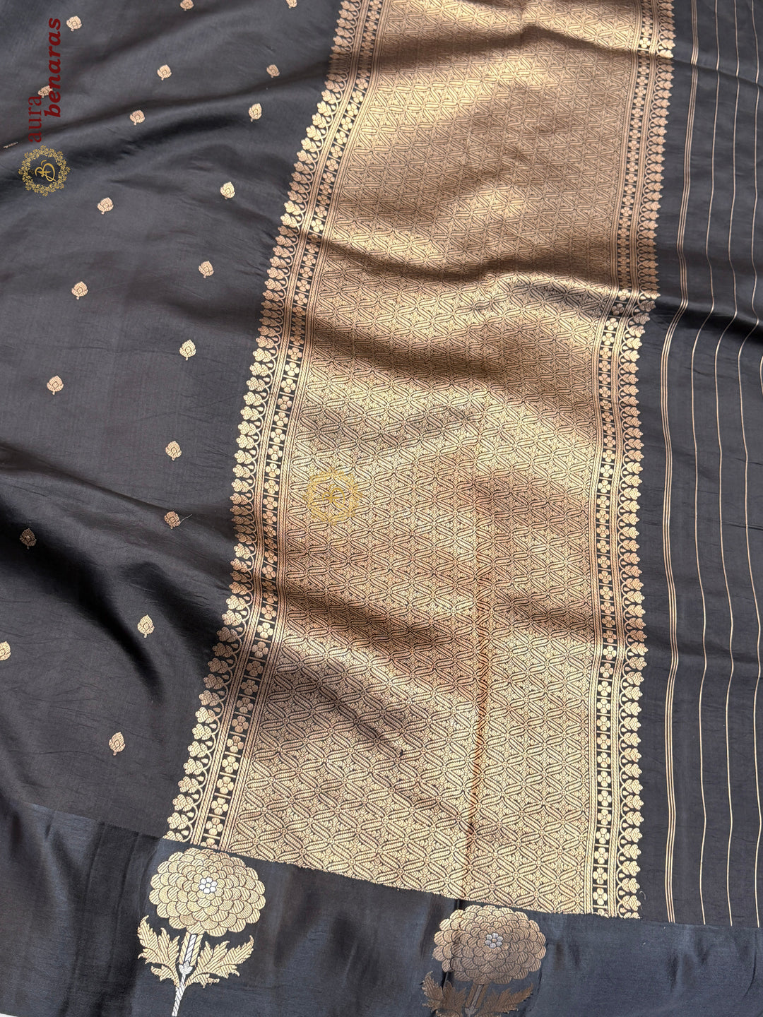 Black Pure Banarasi Handloom Silk Saree - Aura Benaras