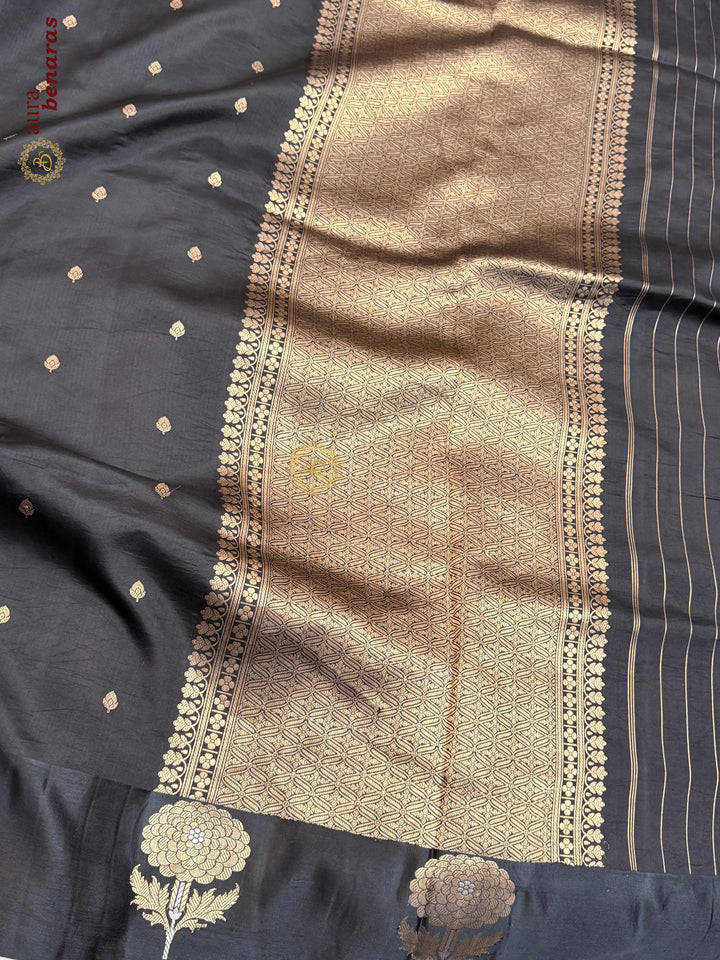 Black Pure Banarasi Handloom Silk Saree - Aura Benaras